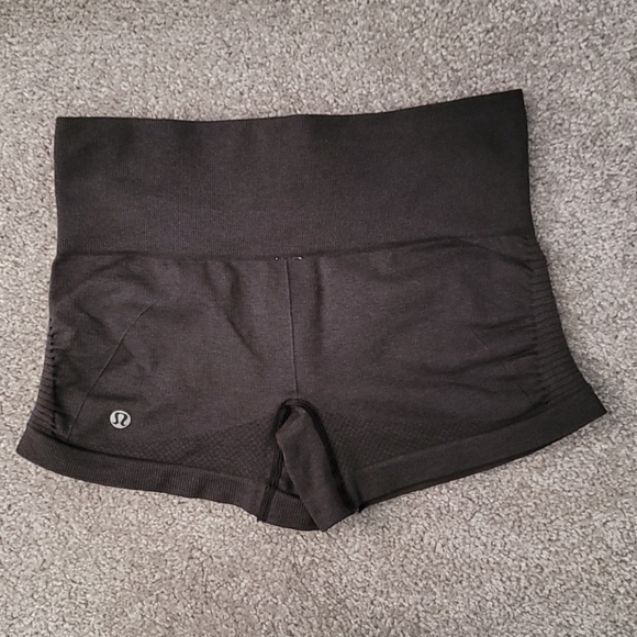 3/50$ Dark Grey Lululemon Shorts 6